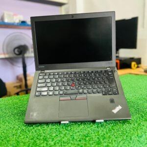 71 LENOVO X270 i3 7100U 8GB 128GB 13.3