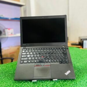 62 LENOVO X260 i5 6200U 8GB 500GB 13.3